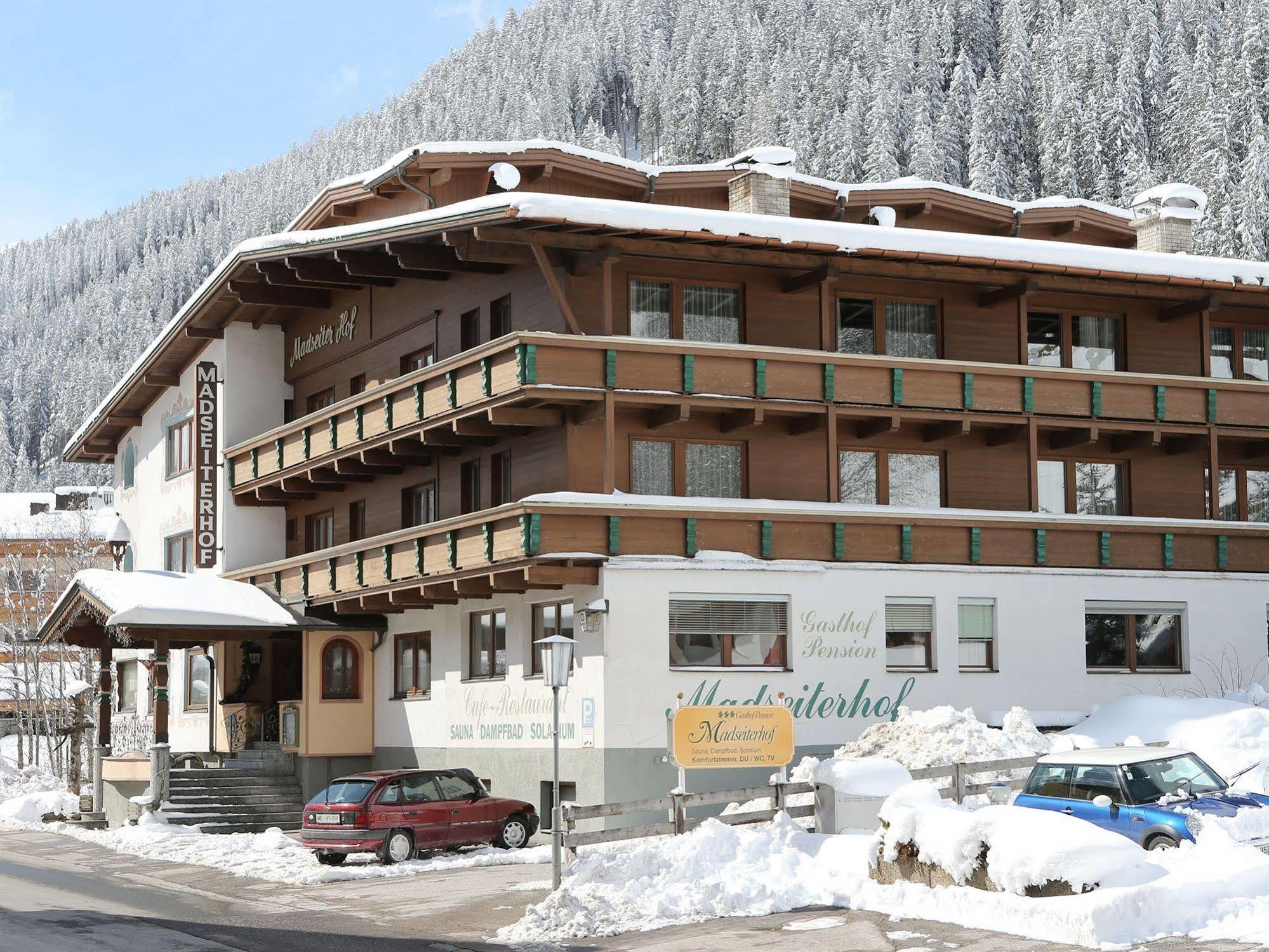 Gasthof Pension Madseiterhof Tux Εξωτερικό φωτογραφία